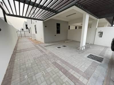 3 Bedroom Townhouse for Sale in DAMAC Hills 2 (Akoya by DAMAC), Dubai - Investor Deal! Brand nNew! Just Handed Over! Ready to Move-in!