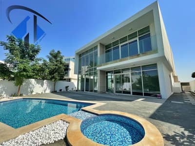 4 Bedroom Villa for Sale in Al Zorah, Ajman - Villa for sale close to the corniche and overlooking the golf courses