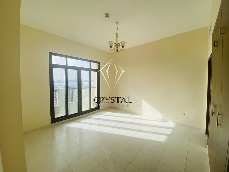 Stunning Creek View I 1BR with Balcony in Niloofar tower Stunning Creek View I 1BR with Balcony in Niloofar tower