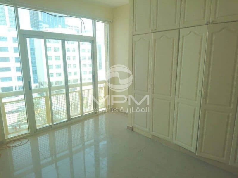 Spacious 3 Bedroom Apartment Available in Al Khalidiya