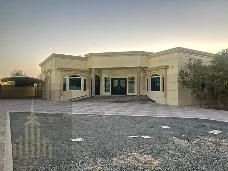 GRAB THE DEAL GROUND FLOOR CENTRAL AC VILLA 4 BEDROOM MAJLIS HALL (AL JURF ) AJMAN YEARLY RENT 90,000/- AED