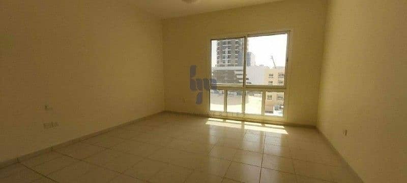 10 DISTRESS DEAL CHEAPEST READY TO MOVE WIDE-OPEN 1BR