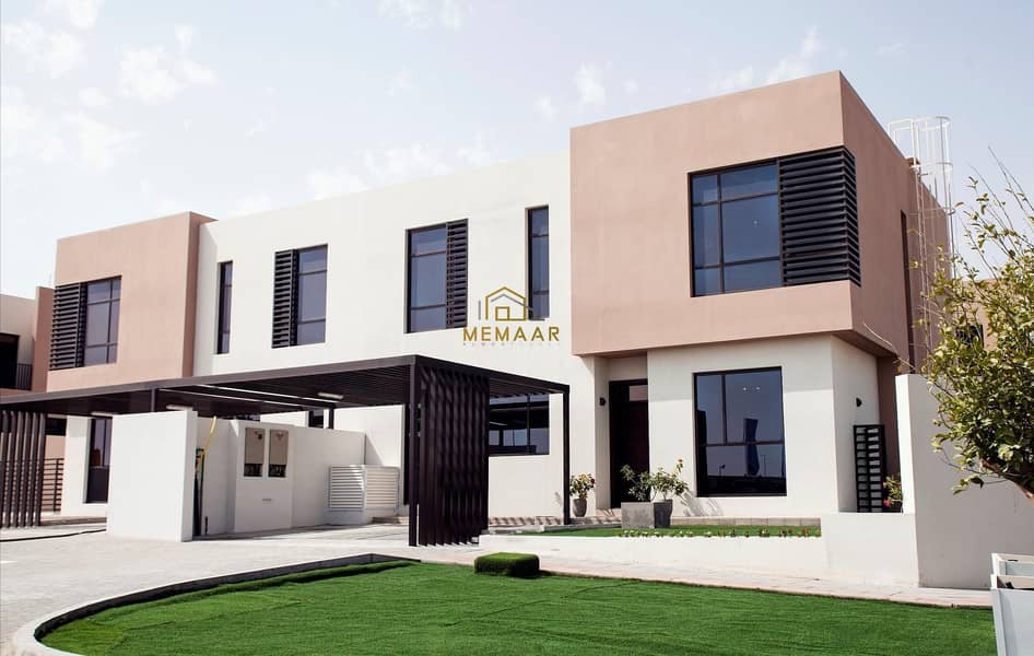 Without lifetime service charges, own a ready-made 3-bedroom villa in the heart of Sharjah, just steps away from Dubai