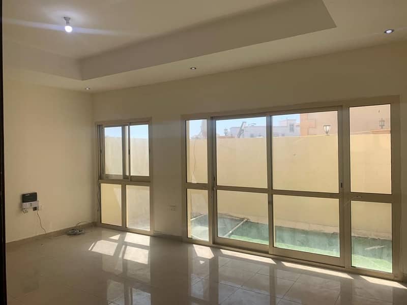 Outstanding 1bhk With Backyard