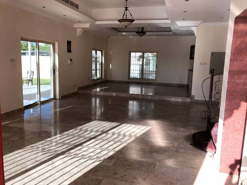 2 5 BR | Private pool |Big Layout | Ready to move in |Corner villa