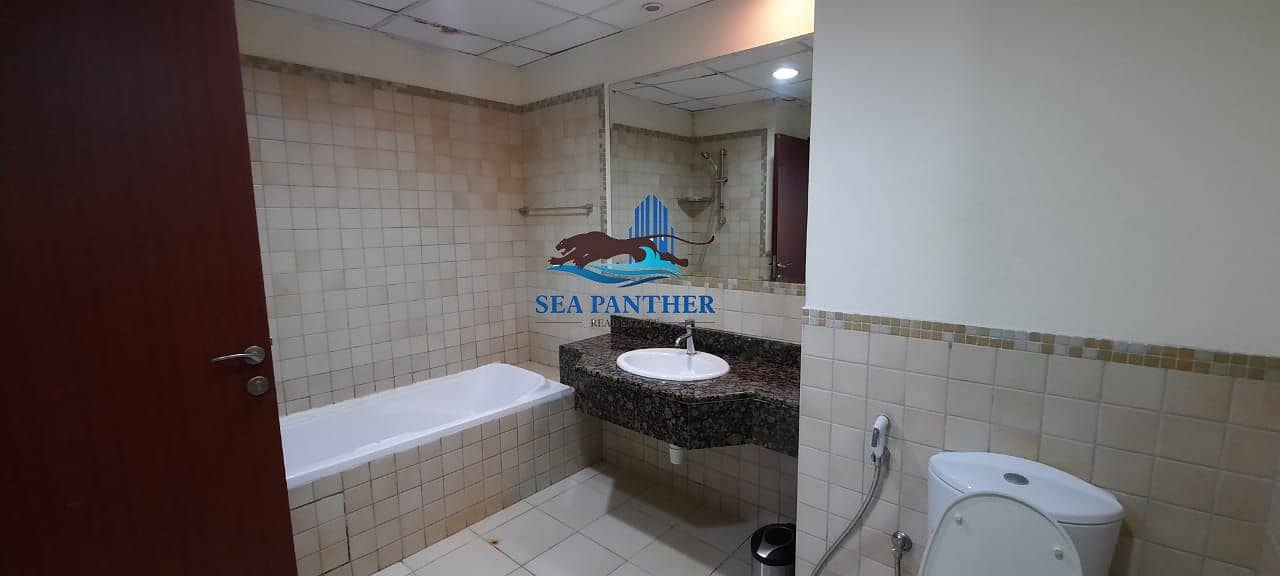 15 SPACIOUS 4 BR FOR SALE  | Partial Sea View in Marina
