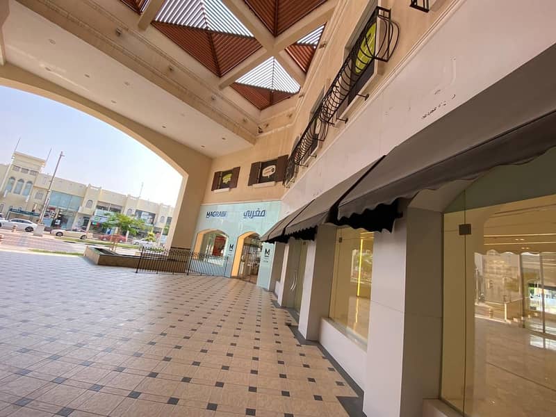 8 Retail Shop Available for Rent  on Prime Location in Jumeirah 1