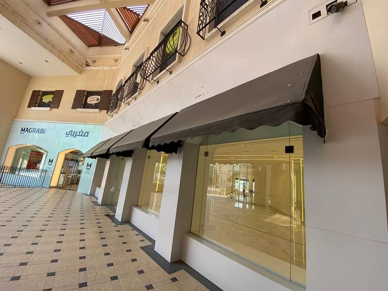 10 Retail Shop Available for Rent  on Prime Location in Jumeirah 1