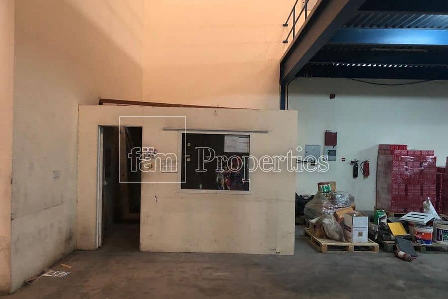 9 Well maintained warehouse with mezanine