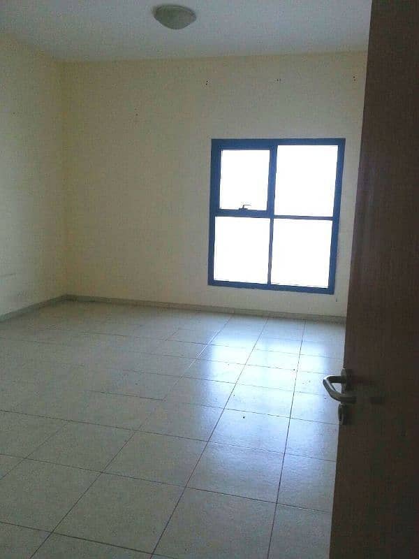 5 Al Khor Towers: 3 Bed Hall Sea View and Maid 2366 sqft very very big