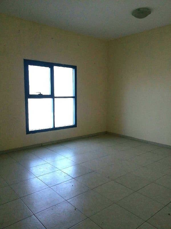 8 Al Khor Towers: 3 Bed Hall Sea View and Maid 2366 sqft very very big