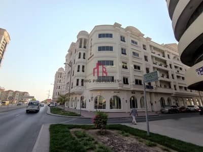محل تجاري  للايجار في الوصل، دبي - محل تجاري في شارع الوصل الوصل 86899 درهم - 5490235
