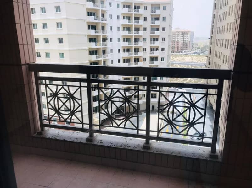 Chiller Free II Maintenance Free II  3 Bedroom Apartment With Balcony