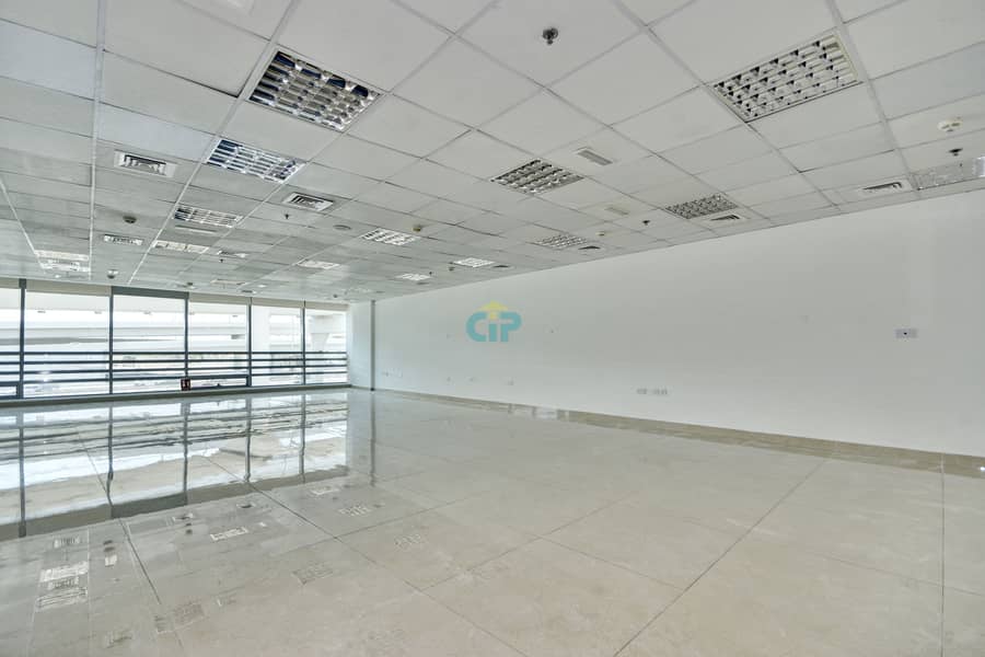 LAST  office overlooking SZR  | Fitted and ready | Best Open Plan | Chiller free