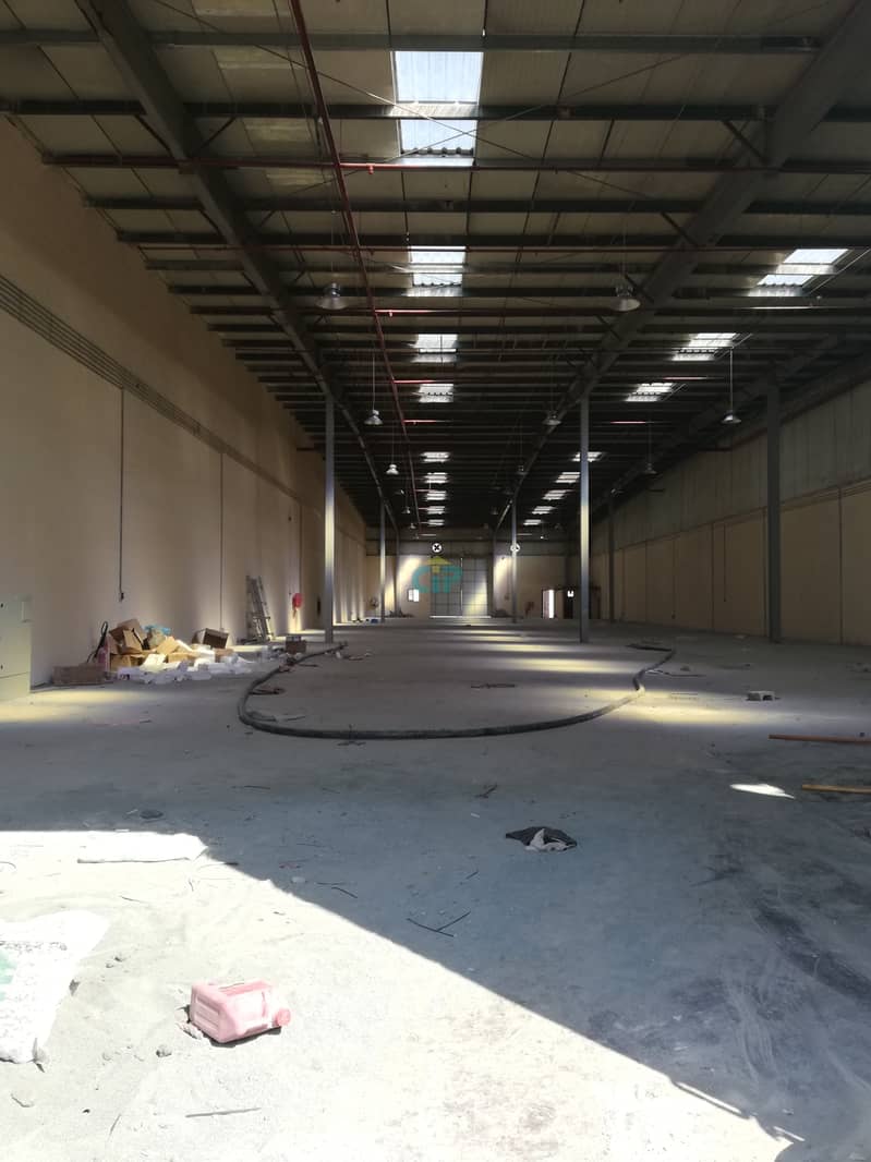 Spacious Warehouse in Al Quoz Ind 1
