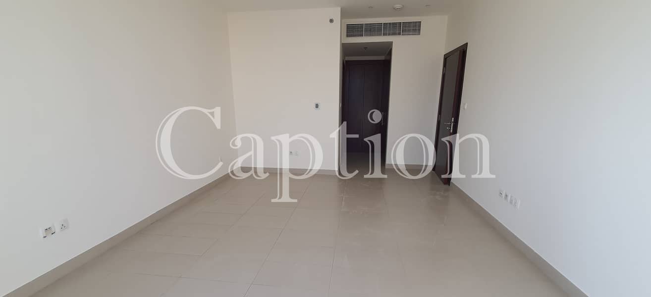 Spacious 3 BR + Maid\'s room with bigger Balcony facing the greenary