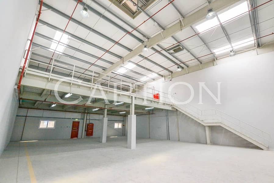 BEST Quality  WAREHOUSE in Al Quoz | Last units | Clean and well maintained,