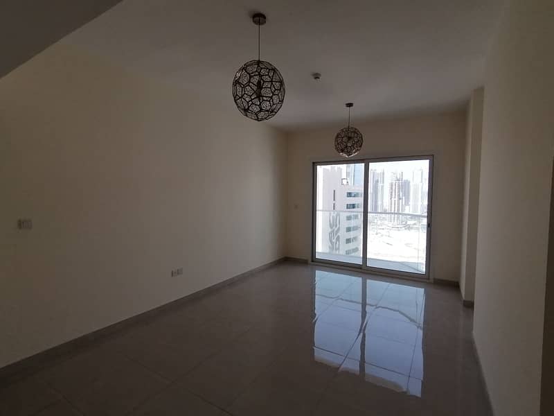 BRAND NEW 1 BED FULL LAKE VIEW AND PARTIAL BURJ VIEW ON HIGH FLOOR ONLY 58K