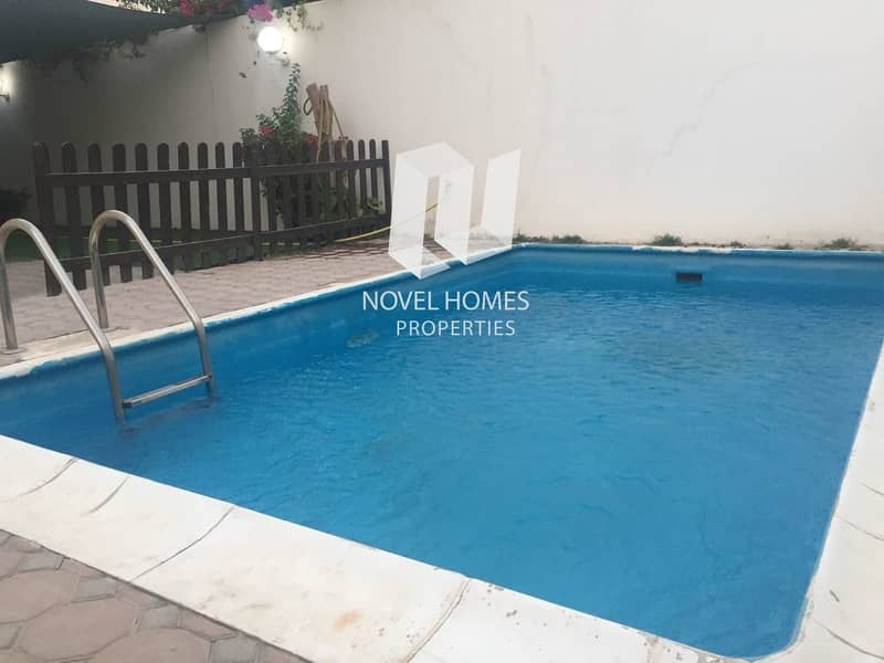 15 4bed withPrivate pool Villa in Al Barsha