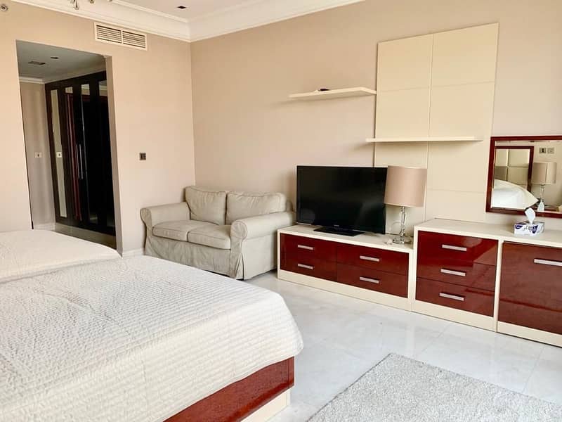 11 Fully Furnished 2 bedroom in Grandeur Residence