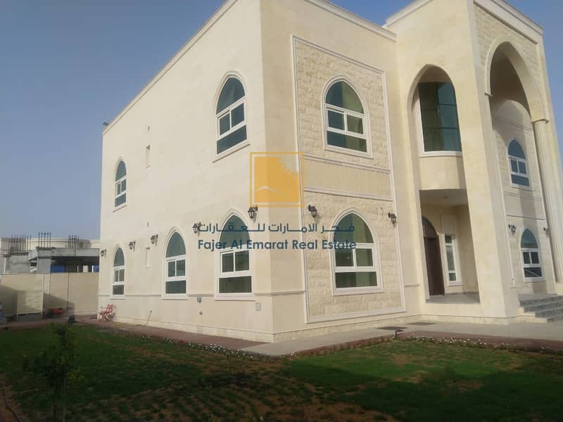 For sale super deluxe 5 master bedroom villa- Al Hoshi