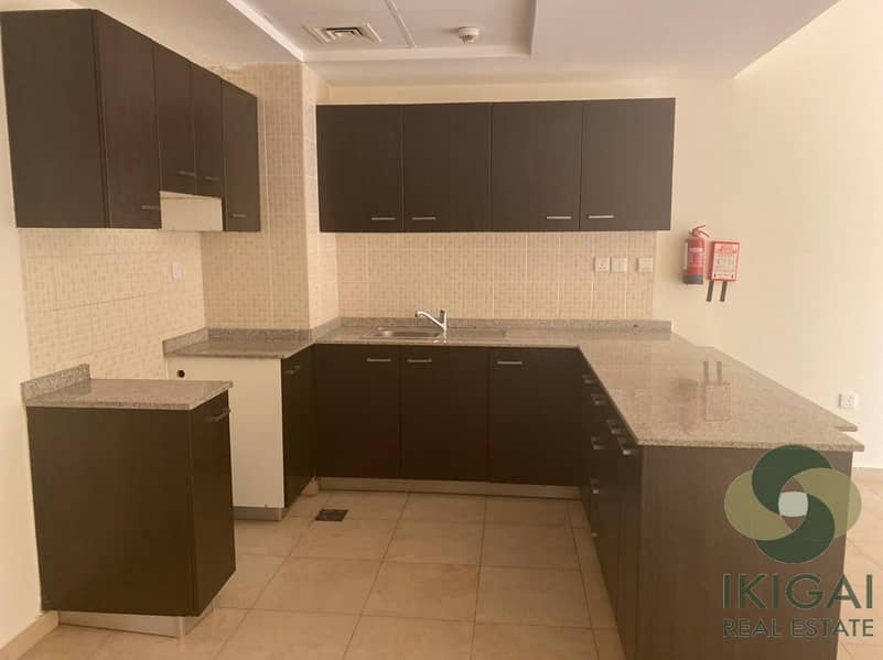 7 Excellent Deal Open Kitchen with Large Terrace