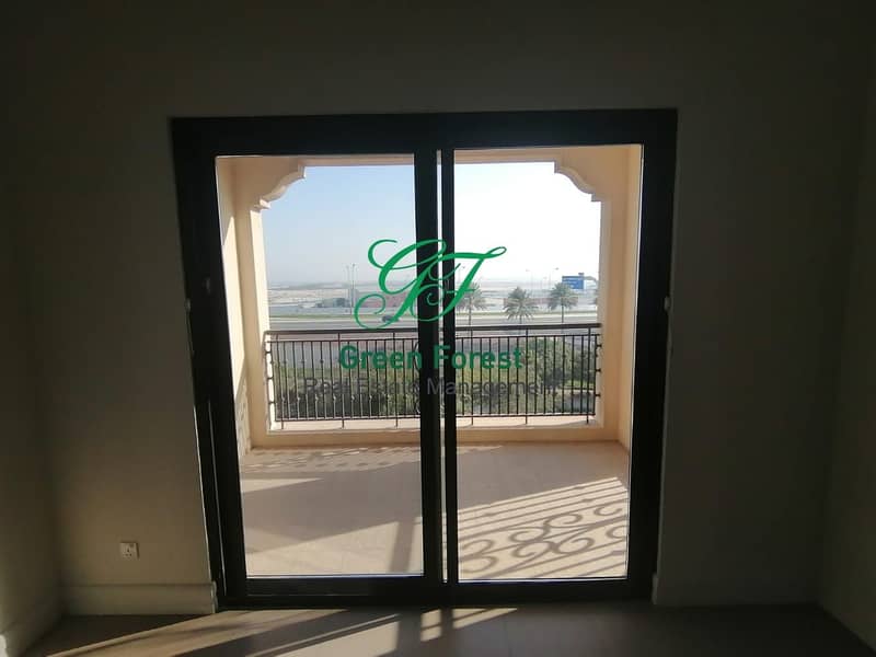 4 huge One bedroom Apartment along huge Balcony and beautiful view