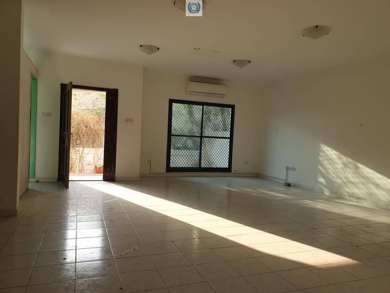 Beautiful Four Bedroom Villa In Sharqan