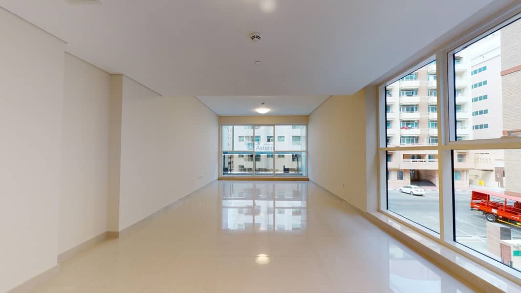 Very Large 2 Bed Room Apartment |