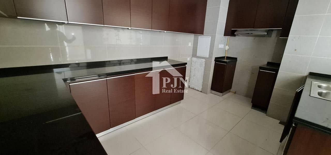 7 Best !! Spacious 3BR For Rent in MH1