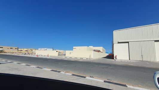 Warehouse for Sale in Emirates Industrial City, Sharjah - For sale a warehouse in Sajaa on Qar Street at the right price
