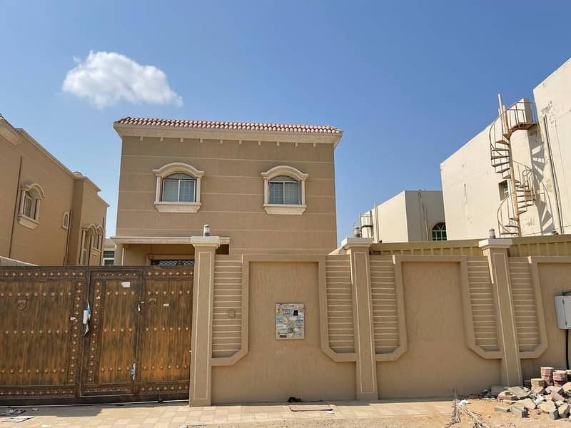 For sale a luxurious villa with a snapshot price in Al Mowaihat 2