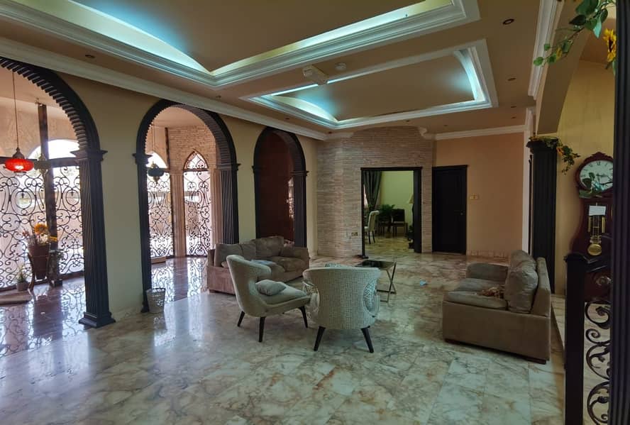 luxury villa for sale Very big space Excellent location For lovers of luxury