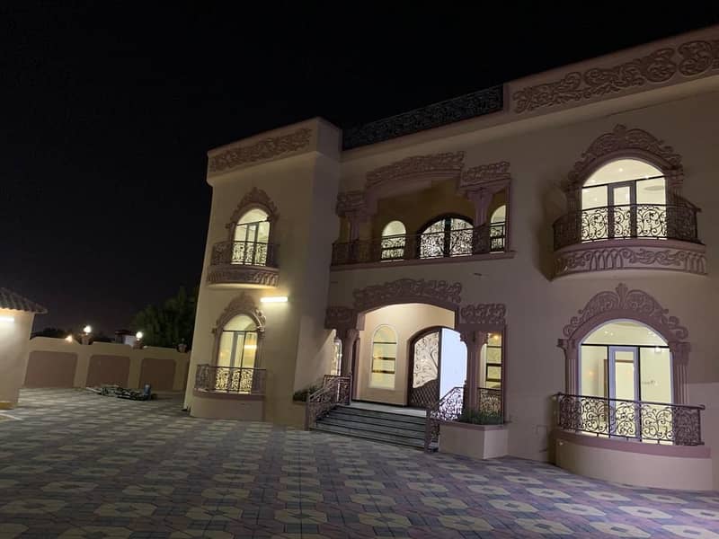 Villa for sale in Sharjah. Rahmania area. With water and electricity