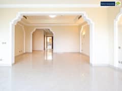 Large Studio with Stunning Golf Course Views