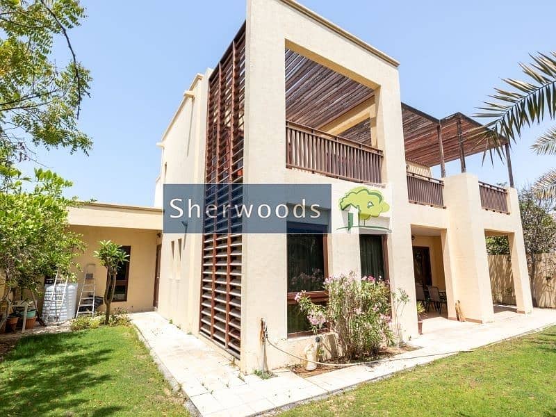 Modern Private And Well Located | Upgraded Villa