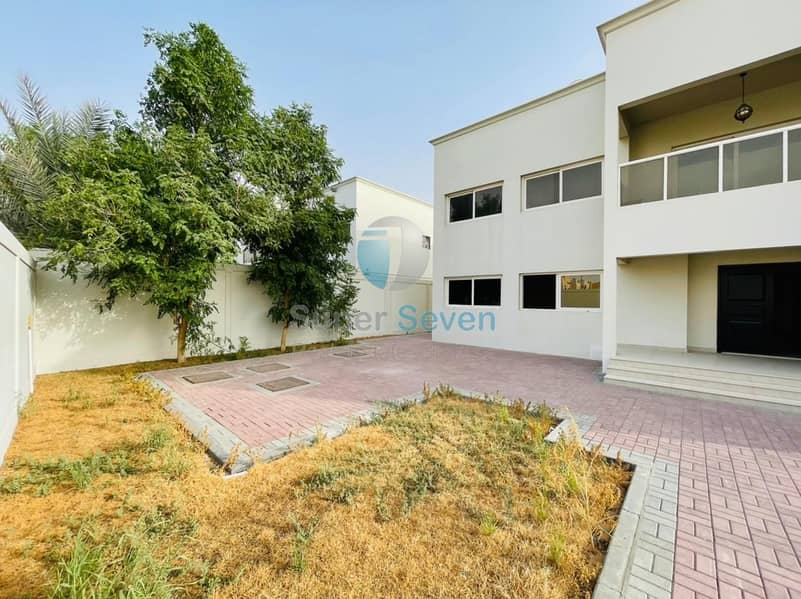 Independent 5-Bedrooms villa for rent Barashi Sharjah