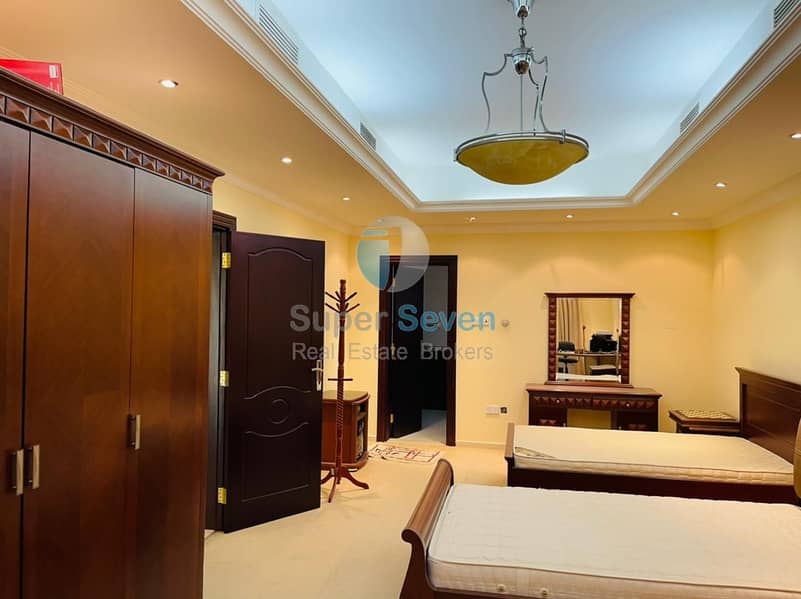 8 Fully Furnished 4- Bedrooms villa for rent Al Nouf 3