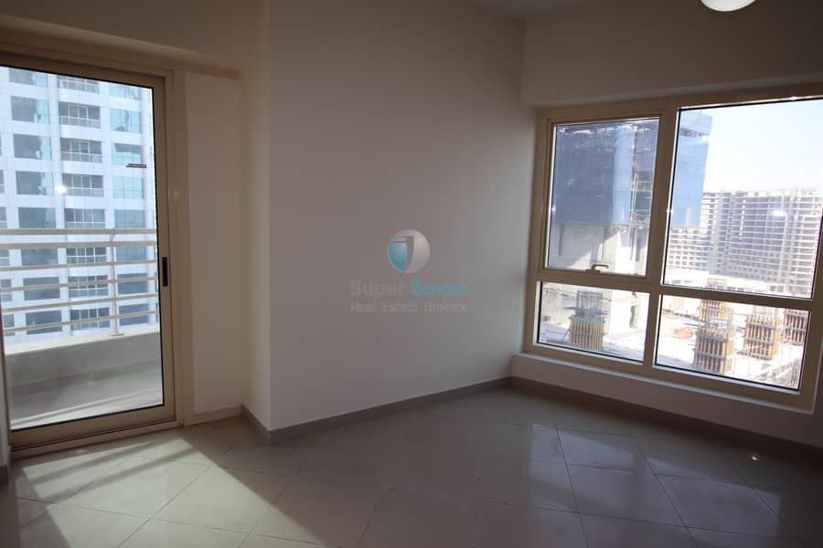 2 Lake View 1 Bedroom for Sale in Icon Tower 1