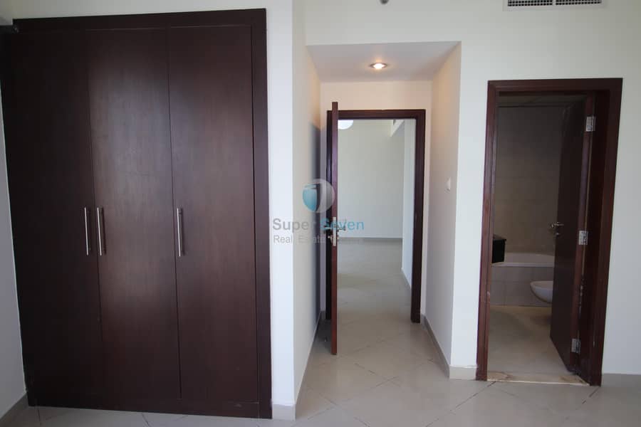 7 Lake View 1 Bedroom for Sale in Icon Tower 1