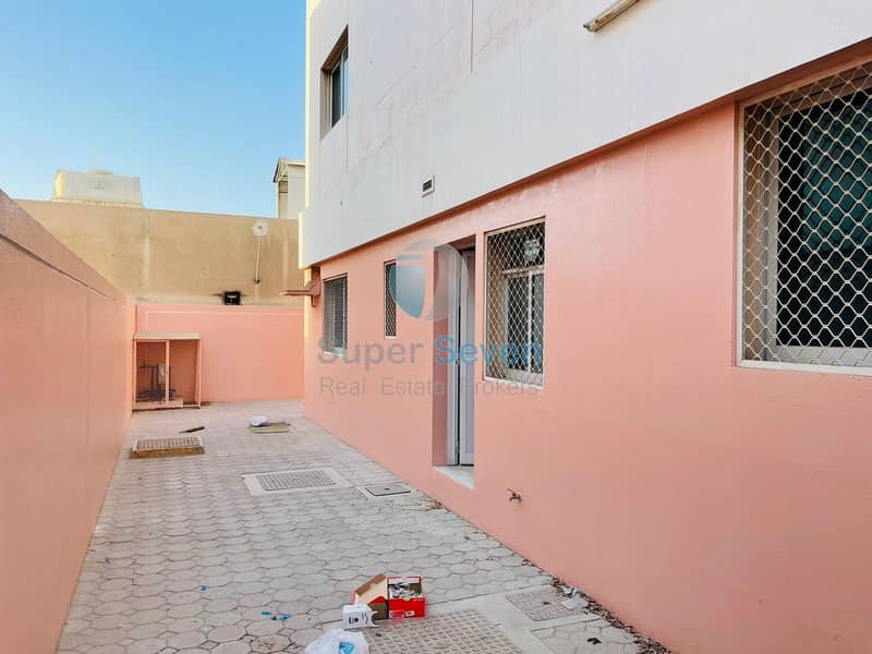 17 3-Bedroom with Maid room villa for rent Hor Al Anz