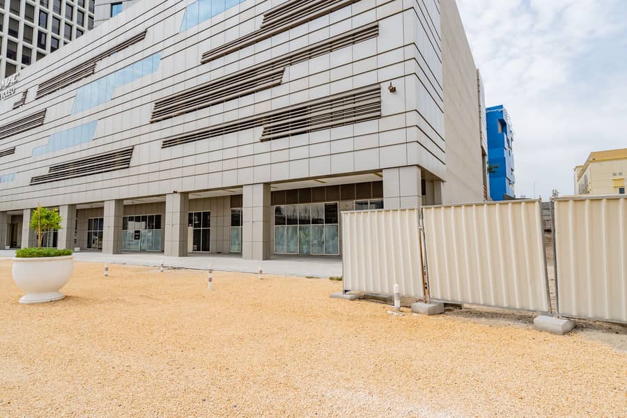 3 Shop available | Dubai Canal View Ready to Occupy