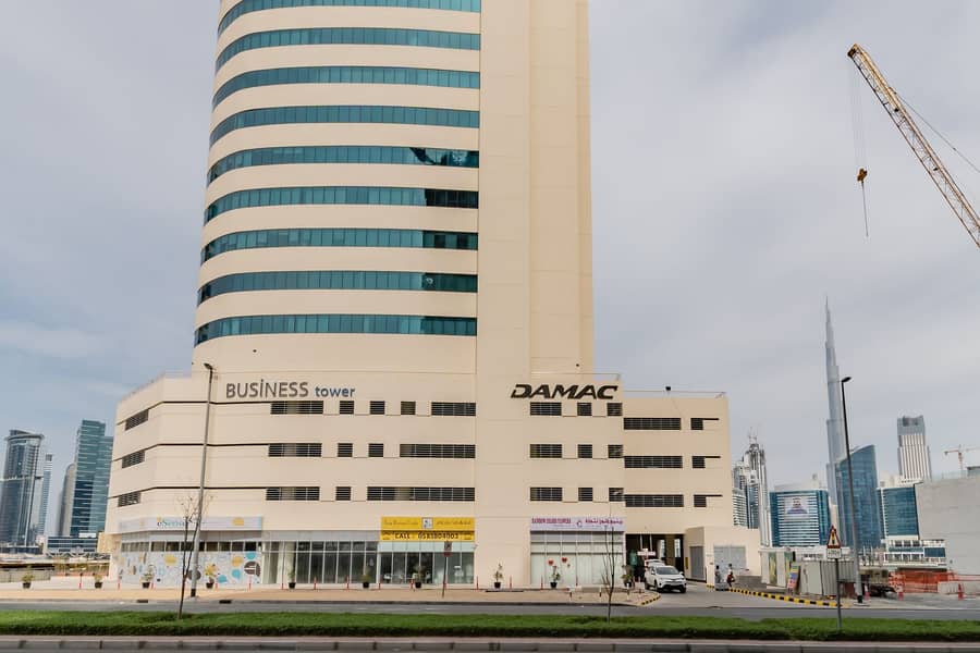 High power I Exclusively for You Retail Space on the Dubai Canal