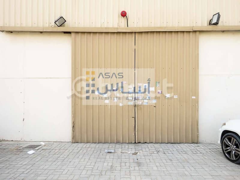 3 JJJ warehouse available for rent in Industrial 18
