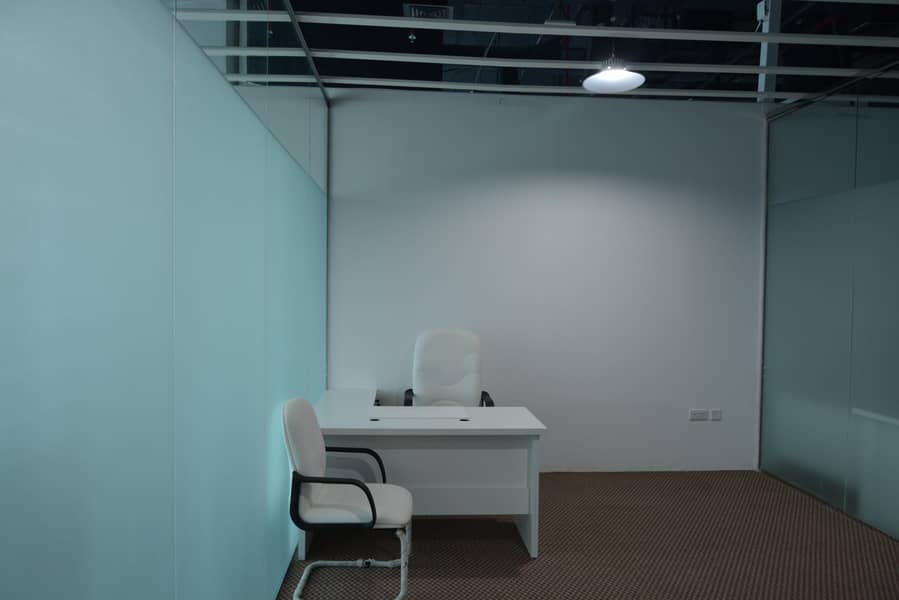 6 SERVISED OFFICE WITH PRIME LOCATION IN QUSAIS NEAR METRO AND TAWAR CENTER