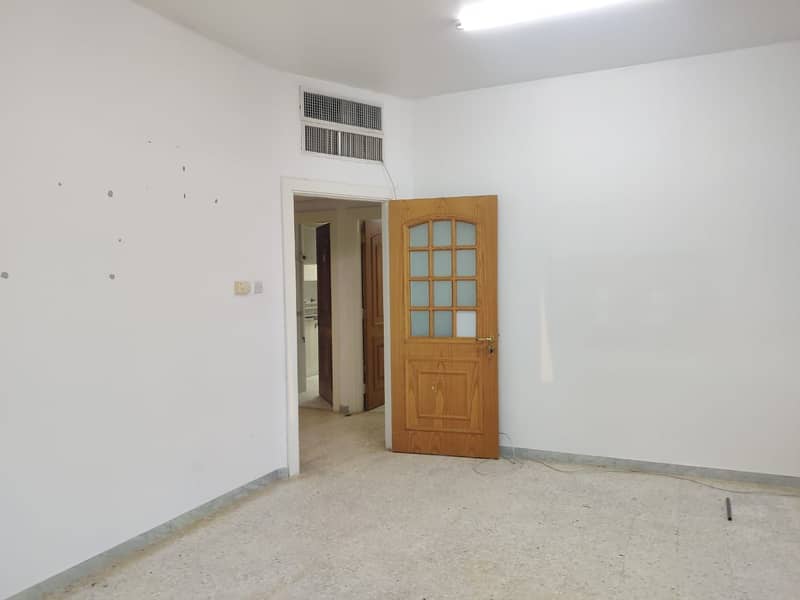 Квартира в улица Аль Фалах, 2 cпальни, 45000 AED - 5303636