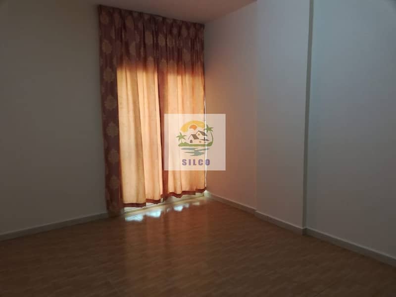 Spacious flat including water & electricity