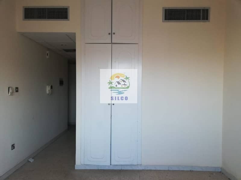 Квартира в Аль Вахда, 32000 AED - 4838445