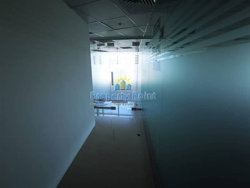 8 225 SQM Office Space for RENT | Prime Location | Assigned Parking | Danet Area