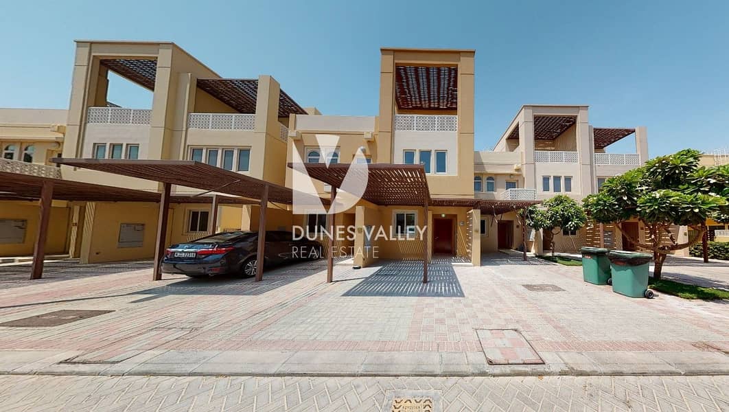 位于迪拜海滨区，巴德拉社区 3 卧室的联排别墅 65000 AED - 5314127